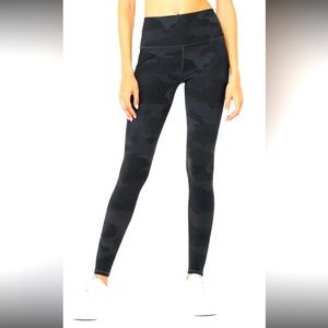 Alo High-Waist Camo Vapor Legging
